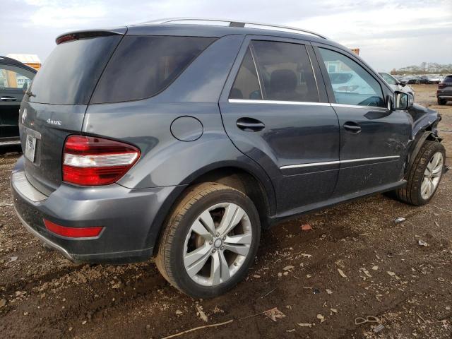 4JGBB8GB2BA637800 - 2011 MERCEDES-BENZ ML 350 4MATIC GRAY photo 3