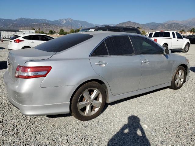 4T1BF3EK4AU504074 - 2010 TOYOTA CAMRY BASE SILVER photo 3