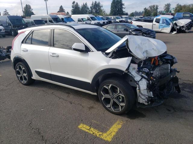 KNDCR3LE4P5048447 - 2023 KIA NIRO EX WHITE photo 4