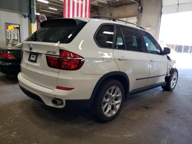 5UXZV4C5XBL405080 - 2011 BMW X5 XDRIVE35I WHITE photo 3