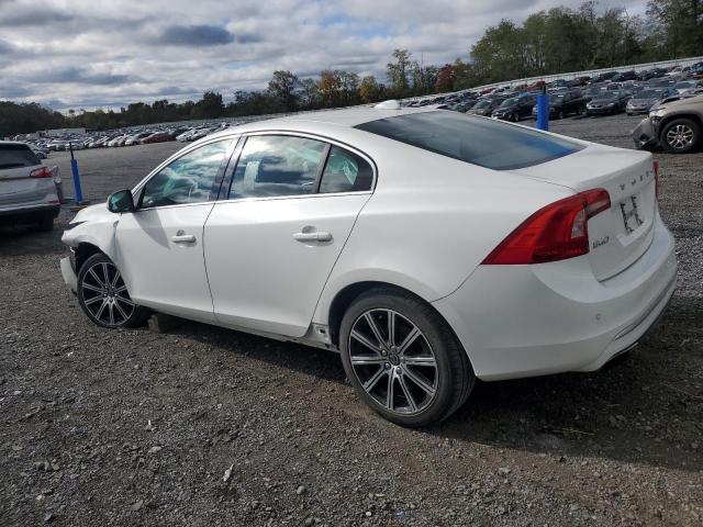 LYV402HK5HB146833 - 2017 VOLVO S60 PREMIER WHITE photo 2