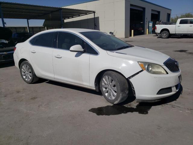 1G4PP5SK7F4185716 - 2015 BUICK VERANO WHITE photo 4