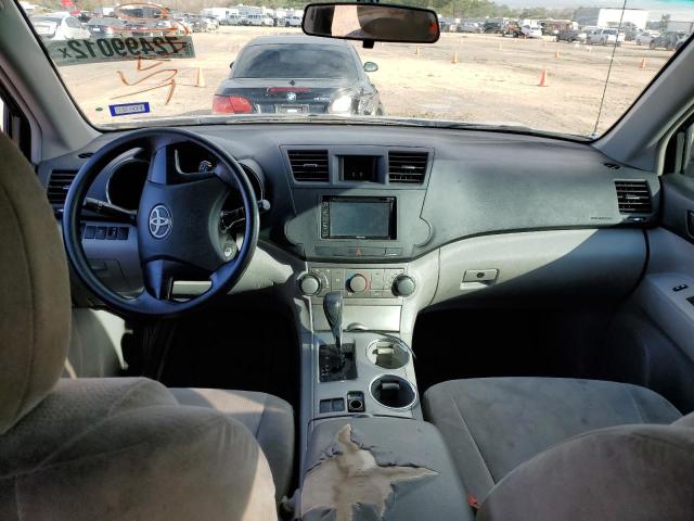 5TDZK3EH8CS080778 - 2012 TOYOTA HIGHLANDER BASE Argent photo 8