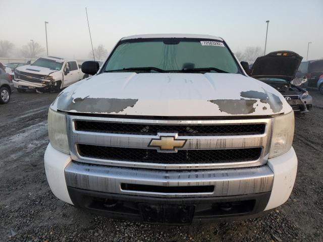 3GCRKSEA7AG156421 - 2010 CHEVROLET silverado K1500 LT WHITE photo 5