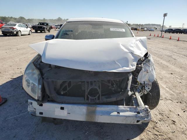 1MEHM42W68G616500 - 2008 MERCURY SABLE PREMIER WHITE photo 5