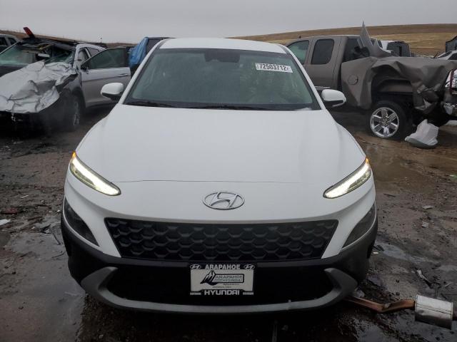 KM8K2CAB1PU951293 - 2023 HYUNDAI KONA SE WHITE photo 5