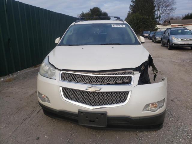 1GNKRLED5BJ114138 - 2011 CHEVROLET TRAVERSE LTZ WHITE photo 5