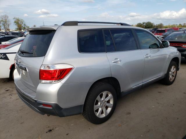 5TDZA3EH2CS030963 - 2012 TOYOTA HIGHLANDER BASE Күміс фото 3