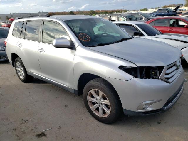 5TDZA3EH2CS030963 - 2012 TOYOTA HIGHLANDER BASE Күміс фото 4