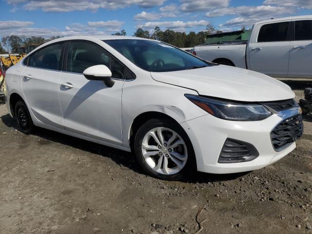 1G1BE5SM3K7134396 - 2019 CHEVROLET CRUZE LT WHITE photo 4