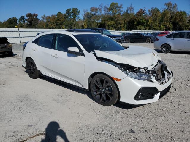 SHHFK7H96JU213732 - 2018 HONDA CIVIC SPORT TOURING WHITE photo 4