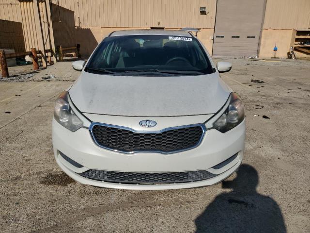 KNAFK4A62E5190860 - 2014 KIA FORTE LX WHITE photo 5