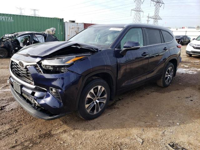 5TDGZRBH6MS540709 - 2021 TOYOTA HIGHLANDER XLE BLUE photo 1