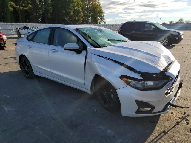 3FA6P0HD4KR176605 - 2019 FORD FUSION SE WHITE photo 4