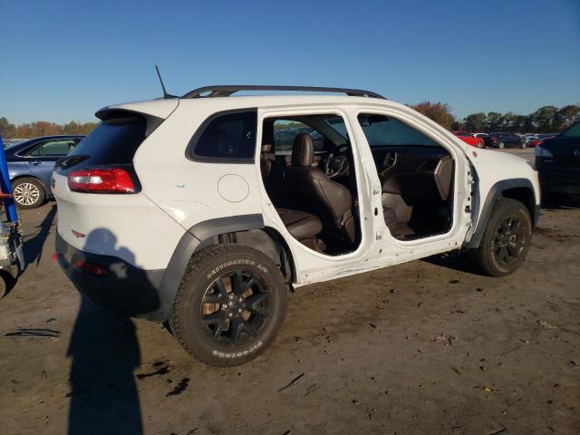 1C4PJMBS7HW656948 - 2017 JEEP CHEROKEE TRAILHAWK WHITE photo 3