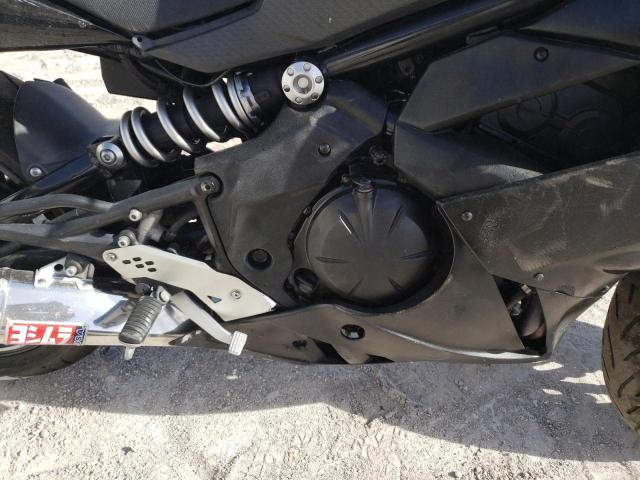 JKAEXEC1XBDA71802 - 2011 KAWASAKI EX650 C 黑色 照片 7