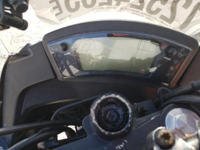 JKAEXEC1XBDA71802 - 2011 KAWASAKI EX650 C 黑色 照片 8