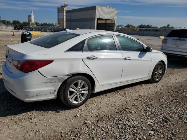 5NPEB4AC2DH757894 - 2013 HYUNDAI SONATA GLS WHITE photo 3