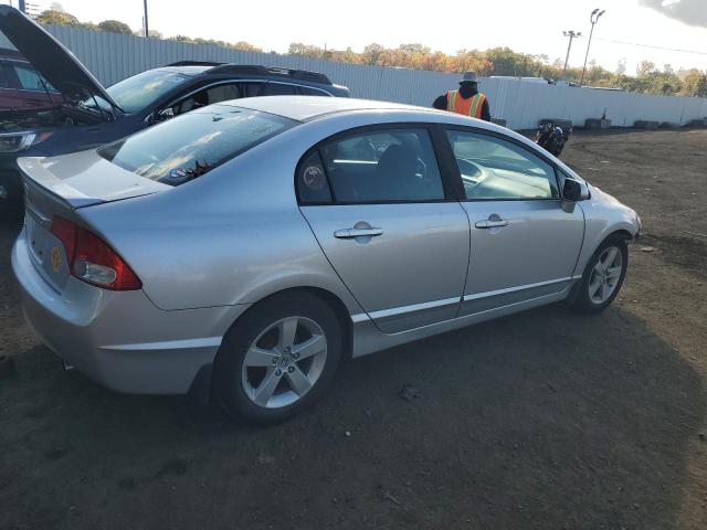 19XFA1F68AE059766 - 2010 HONDA CIVIC LX-S 银色 照片 3
