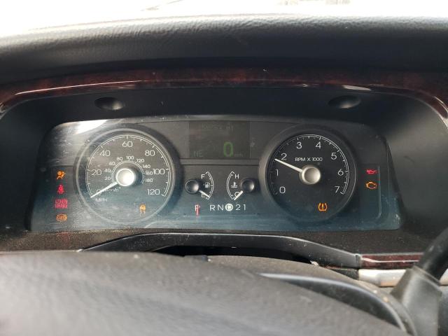 2LNBL8EV0BX761873 - 2011 LINCOLN TOWN CAR EXECUTIVE L BLACK photo 9