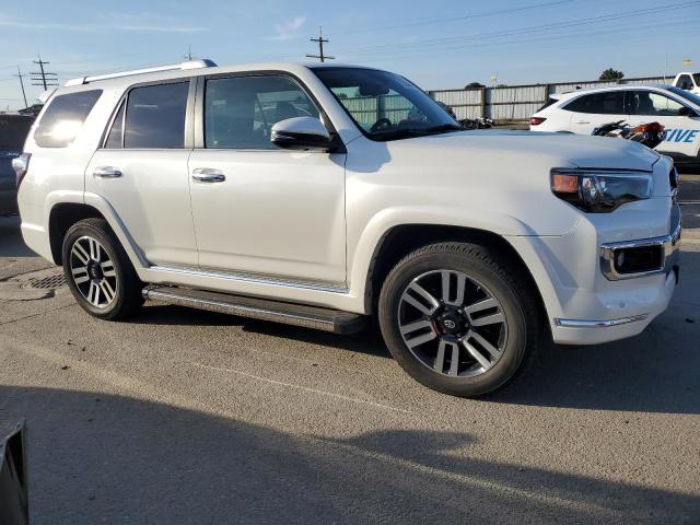 JTEBU5JRXF5258914 - 2015 TOYOTA 4RUNNER SR5 WHITE photo 4