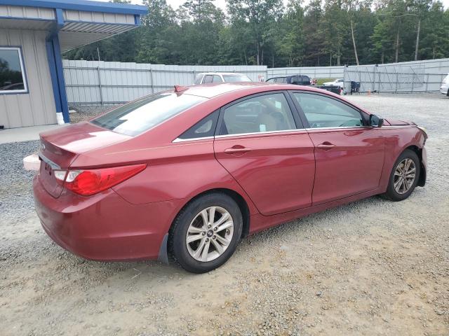 5NPEB4AC9DH794540 - 2013 HYUNDAI SONATA GLS RED photo 3