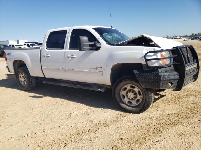 1GTHK63649F142409 - 2009 GMC SIERRA K2500 SLT WHITE photo 4