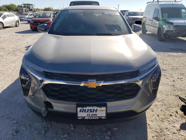 KL77LFE24RC069513 - 2024 CHEVROLET TRAX LS GRAY photo 5