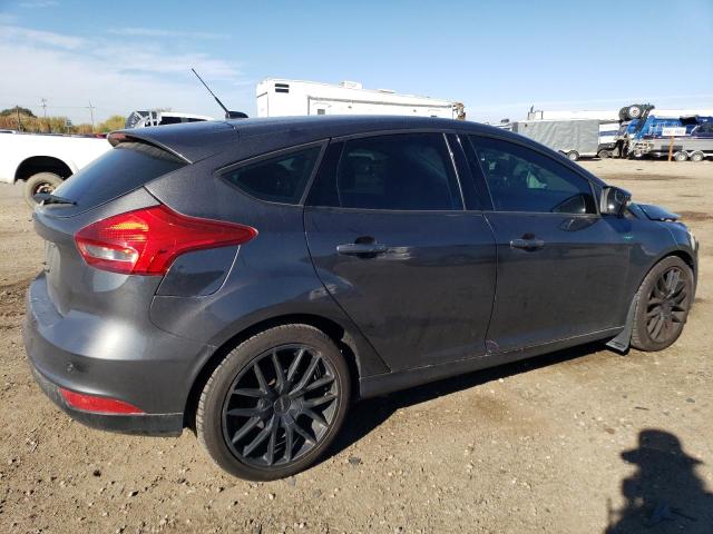 1FADP3K21GL306071 - 2016 FORD FOCUS SE GRAY photo 3