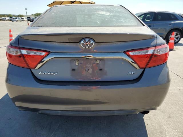 4T1BF1FK8FU892016 - 2015 TOYOTA CAMRY LE GRAY photo 6