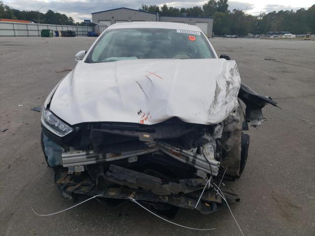 3FA6P0H72DR132342 - 2013 FORD FUSION SE WHITE photo 5