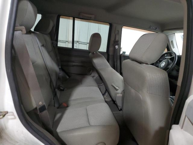 1J8HG48N06C229378 - 2006 JEEP COMMANDER 白色 照片 11
