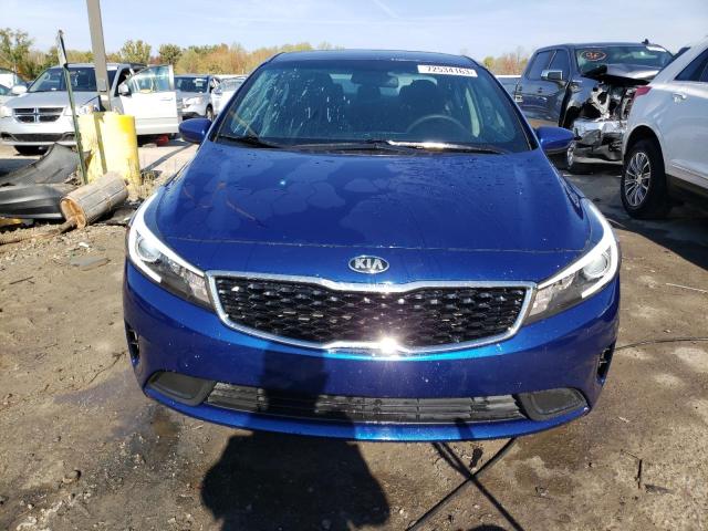 3KPFL4A74JE262620 - 2018 KIA FORTE LX BLUE photo 5