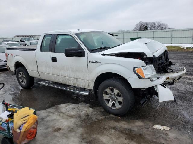 1FTFX1EF3DFB76035 - 2013 FORD F150 SUPER CAB WHITE photo 4