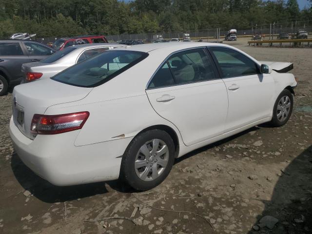 4T1BF3EK9BU621344 - 2011 TOYOTA CAMRY BASE WHITE photo 3