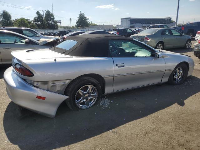 2G1FP32K2W2100820 - 1998 CHEVROLET CAMARO SILVER photo 3