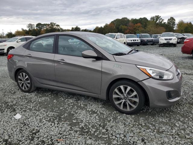 KMHCT4AE9HU361698 - 2017 HYUNDAI ACCENT SE SILVER photo 4