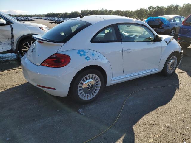 3VWJ17AT0GM604526 - 2016 VOLKSWAGEN BEETLE SE WHITE photo 3