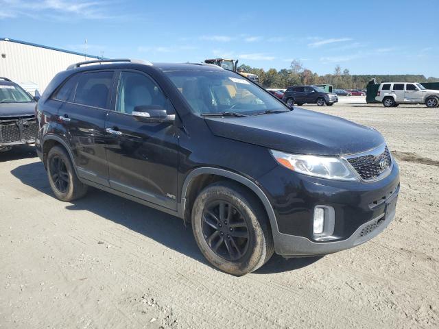 5XYKTDA75FG614659 - 2015 KIA SORENTO LX BLACK photo 4