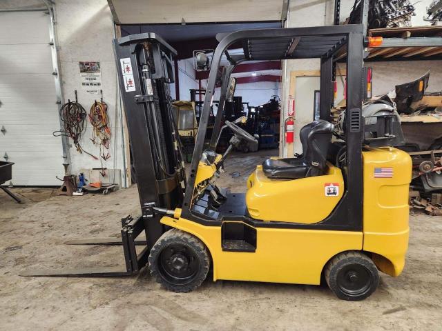 FK0210761 - 2006 HYUNDAI FORKLIFT YELLOW photo 2