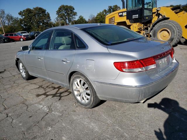 KMHFC46F68A276625 - 2008 HYUNDAI AZERA SE SILVER photo 2