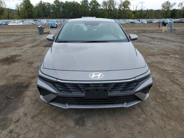 KMHLM4DG9RU812818 - 2024 HYUNDAI ELANTRA SEL GRAY photo 5