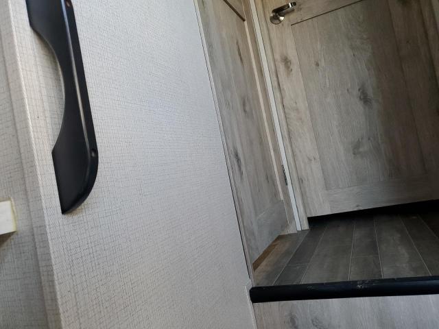 4YDF37829ME760823 - 2021 KEYSTONE AVALANCHE ორფეროვანი ფოტო 5