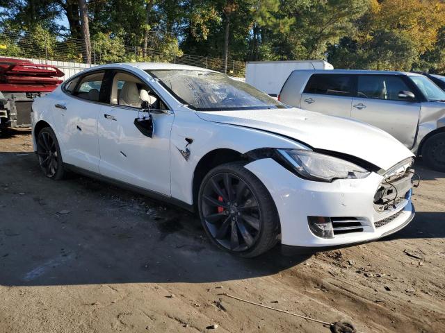 5YJSA1CP6DFP26943 - 2013 TESLA MODEL S WHITE photo 4