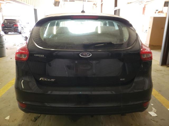 1FADP3K29HL262080 - 2017 FORD FOCUS SE BLACK photo 6