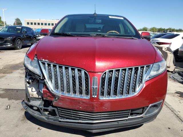 2LMDJ8JK8DBL47996 - 2013 LINCOLN MKX RED photo 5