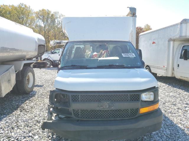 1HA3GSCG7HN004523 - 2017 CHEVROLET EXPRESS G3 WHITE photo 5