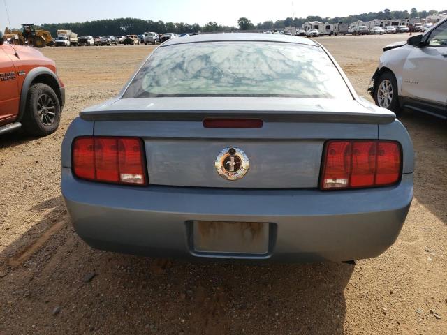 1ZVHT80N685107425 - 2008 FORD MUSTANG BLUE photo 6