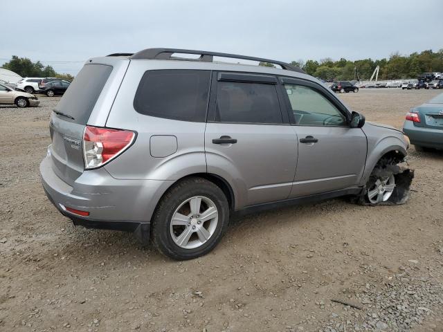 JF2SHABC2BH701563 - 2011 SUBARU FORESTER 2.5X GRAY photo 3