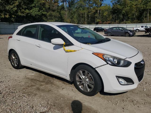 KMHD35LE6DU128086 - 2013 HYUNDAI ELANTRA GT WHITE photo 4